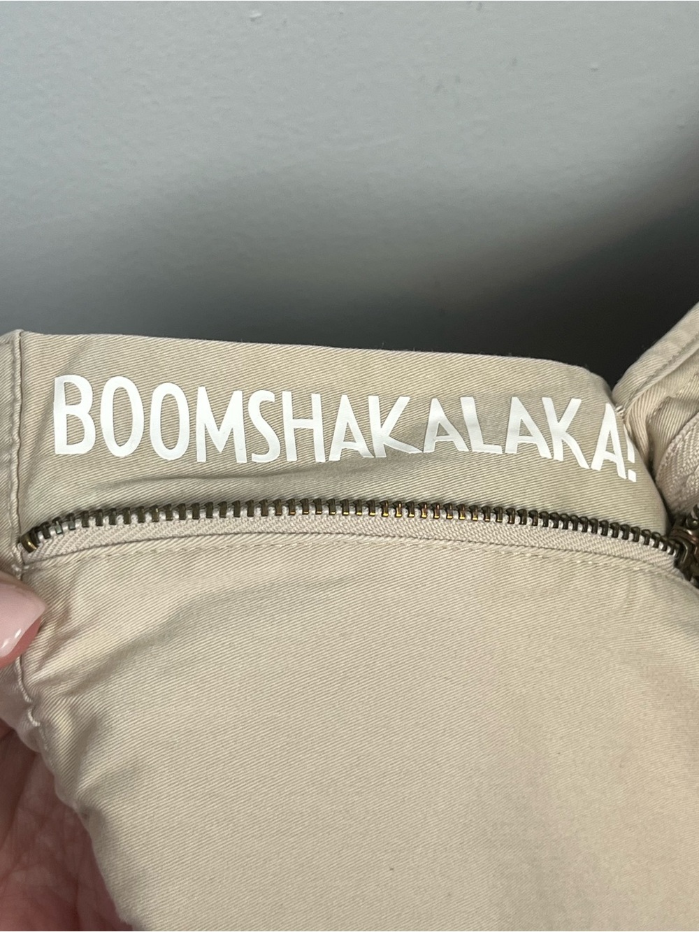 Chubbies khaki elastic waist 5.5” inseam cotton spandex shorts, medium. - Picture 7 of 9